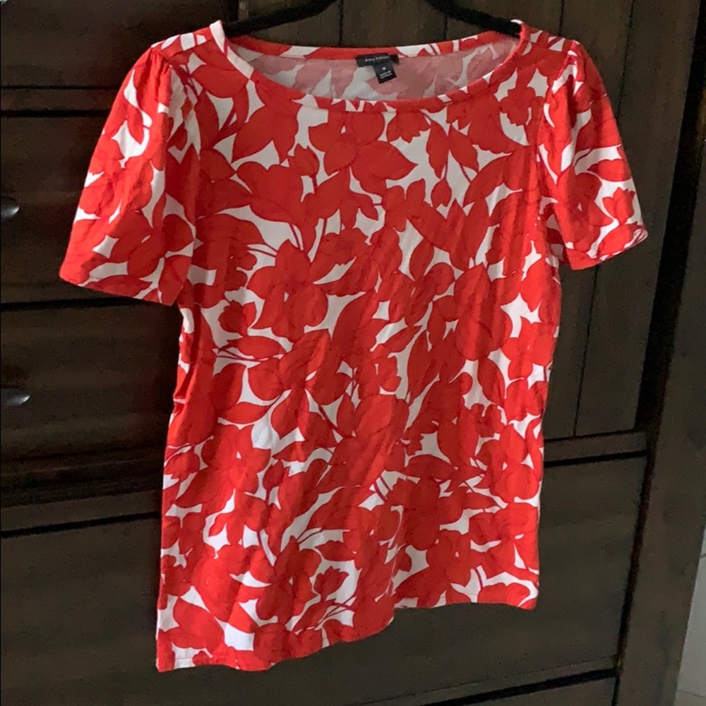 Ann Taylor orange and red floral T-shirt
